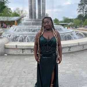 Elegant Green Evening Dress